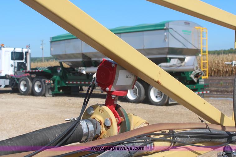 image for item I5856 1996 Ag-Chem Big A 2800 self-propelled sprayer