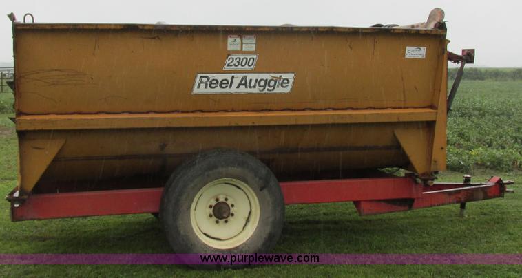 image for item I6149 Knight RA2300 feed mixer wagon
