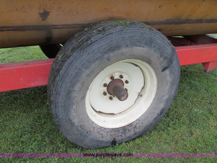 image for item I6149 Knight RA2300 feed mixer wagon