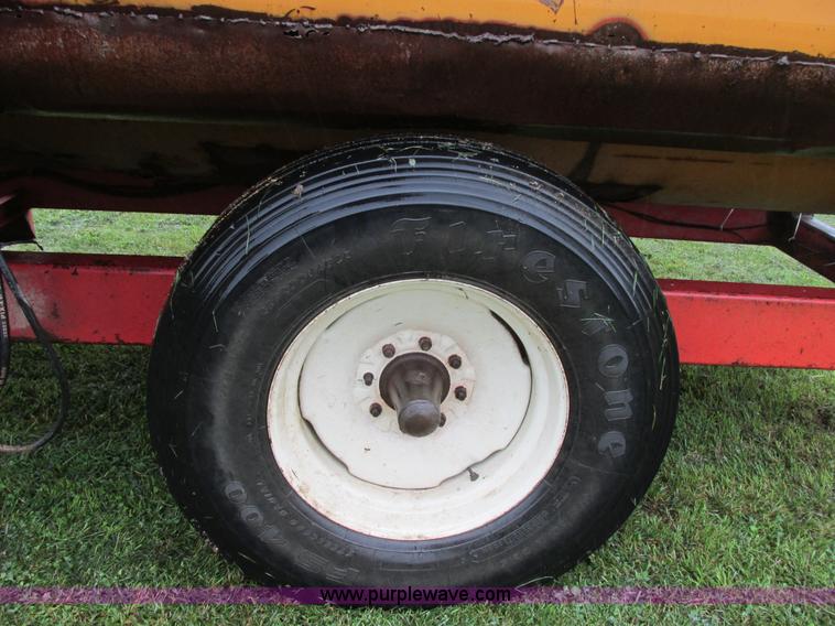 image for item I6149 Knight RA2300 feed mixer wagon