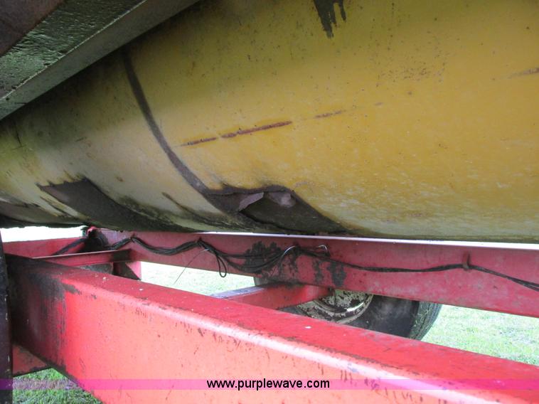 image for item I6149 Knight RA2300 feed mixer wagon