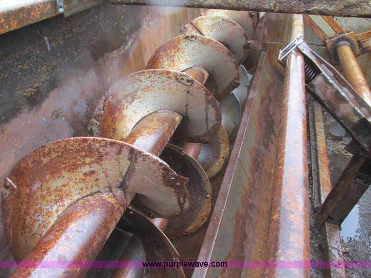 image for item I6149 Knight RA2300 feed mixer wagon