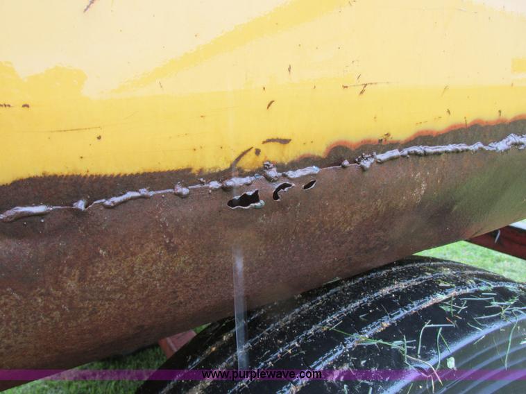 image for item I6149 Knight RA2300 feed mixer wagon