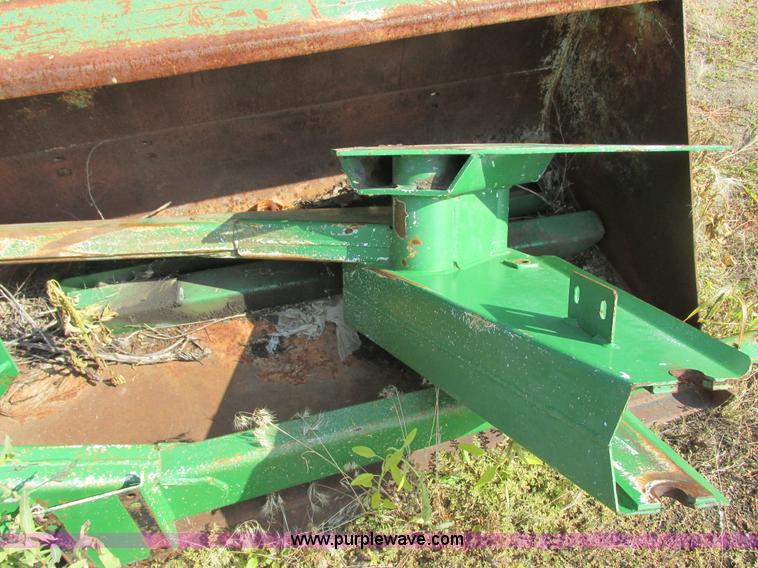 image for item I6174 Farm Hand F140B loader