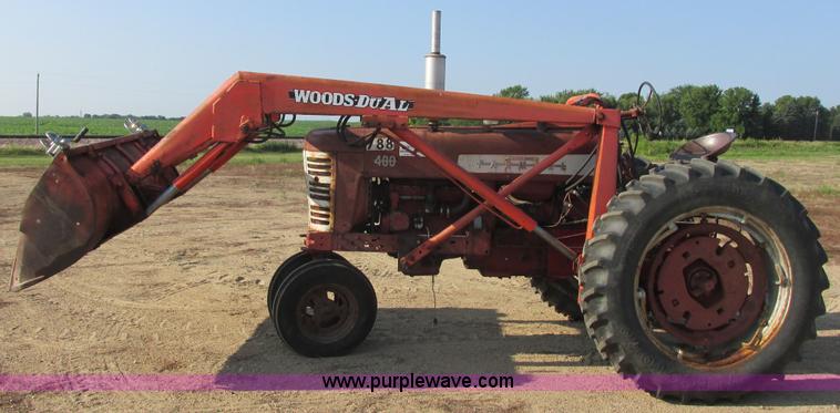 image for item I6177 McCormick Farmall 400 tractor