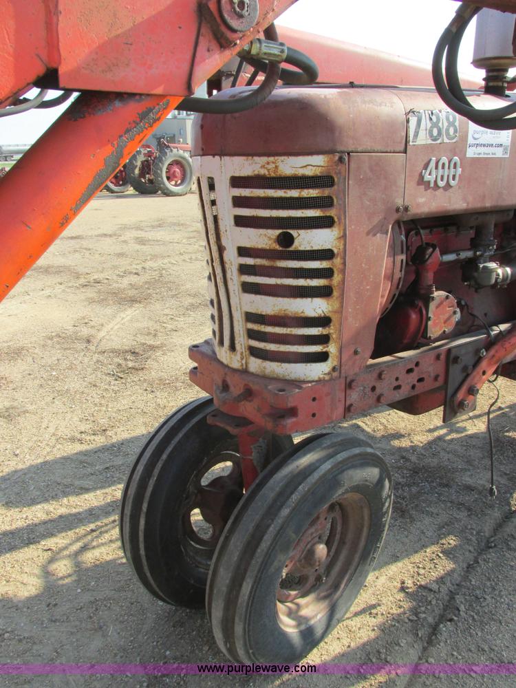 image for item I6177 McCormick Farmall 400 tractor