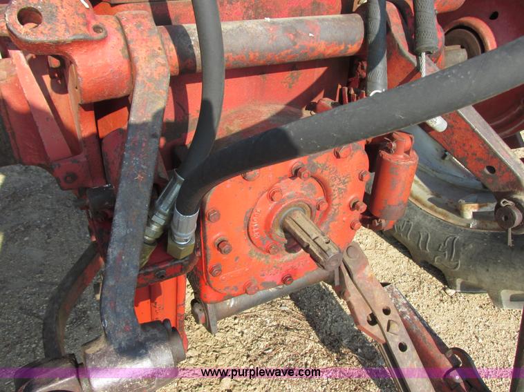 image for item I6177 McCormick Farmall 400 tractor