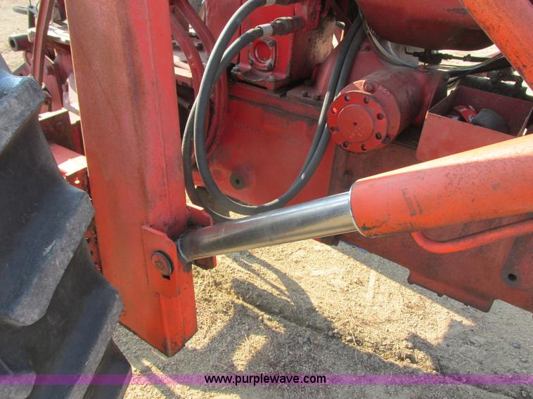 image for item I6177 McCormick Farmall 400 tractor