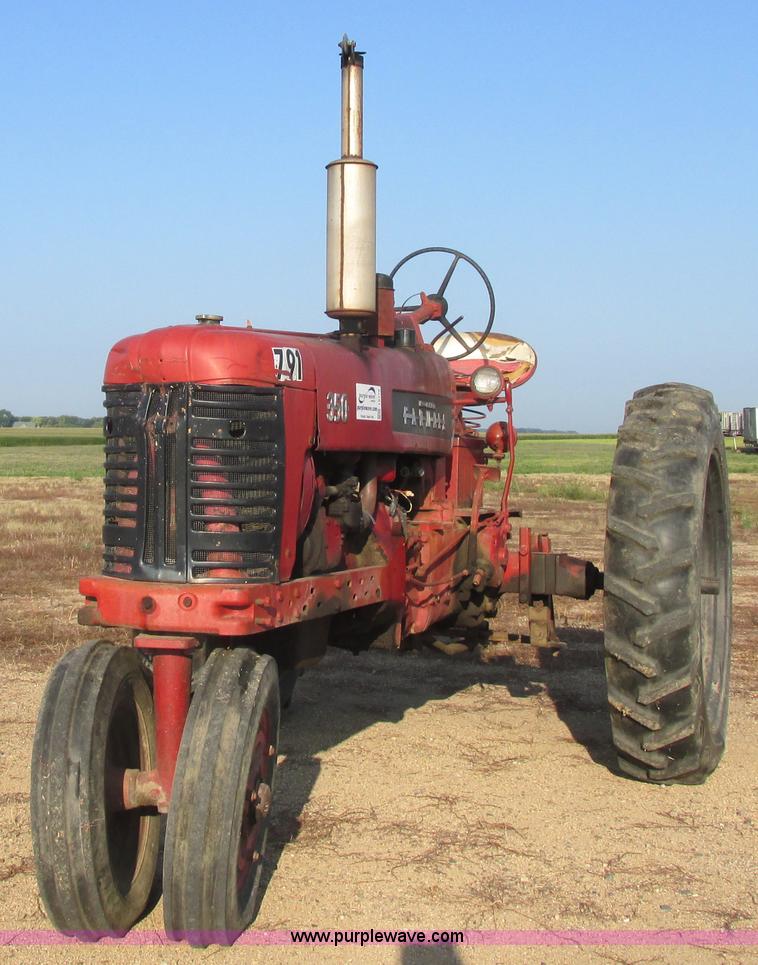 image for item I6178 McCormick Farmall 350 tractor