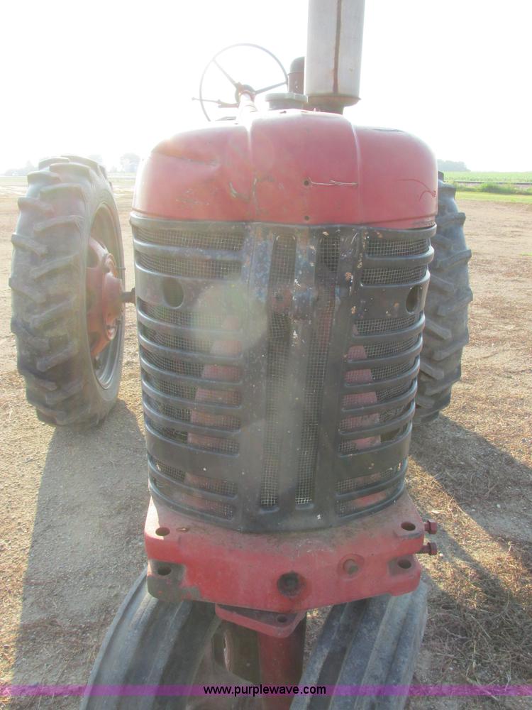 image for item I6178 McCormick Farmall 350 tractor