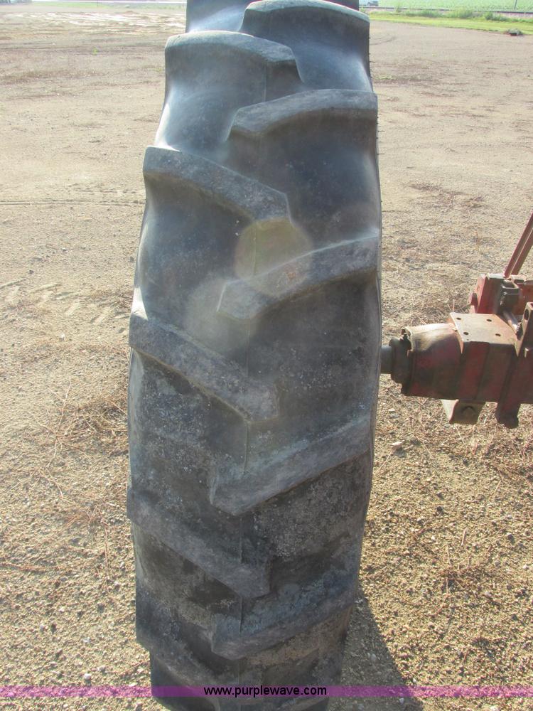 image for item I6178 McCormick Farmall 350 tractor