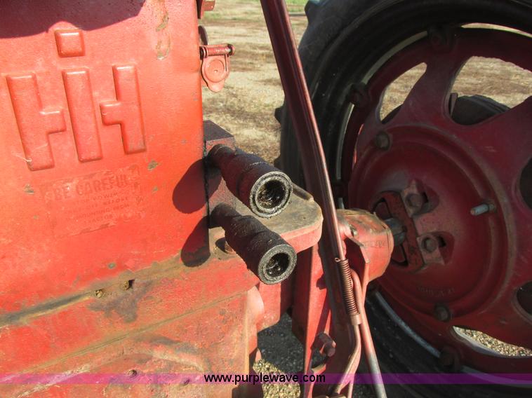 image for item I6178 McCormick Farmall 350 tractor