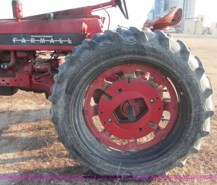 image for item I6178 McCormick Farmall 350 tractor