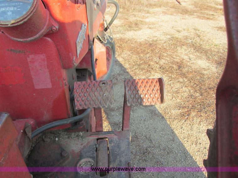 image for item I6178 McCormick Farmall 350 tractor