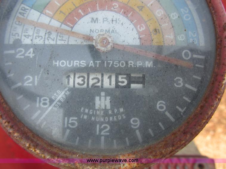 image for item I6178 McCormick Farmall 350 tractor