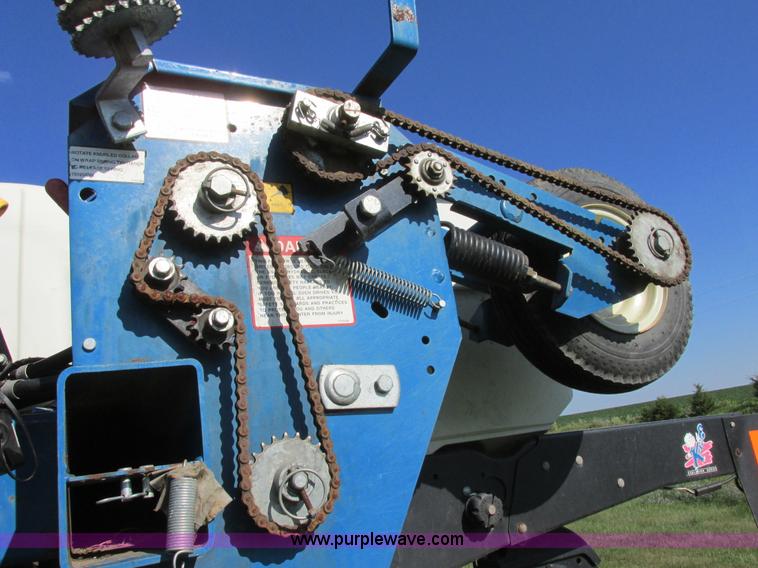 image for item I6192 2006 Kinze 3650 planter