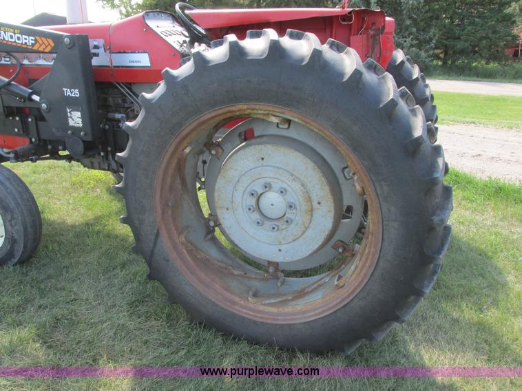 image for item I6193 1979 Massey Ferguson 255 tractor