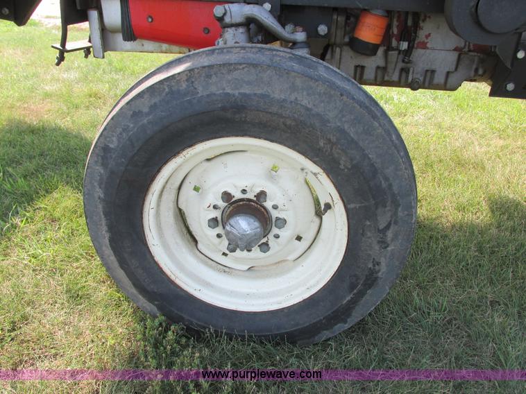 image for item I6193 1979 Massey Ferguson 255 tractor