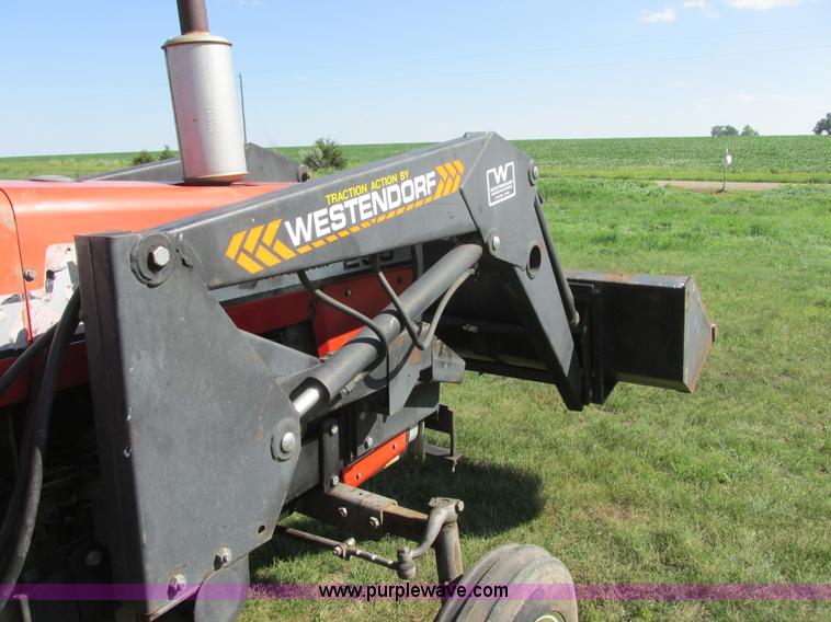 image for item I6193 1979 Massey Ferguson 255 tractor