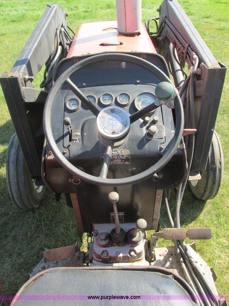 image for item I6193 1979 Massey Ferguson 255 tractor