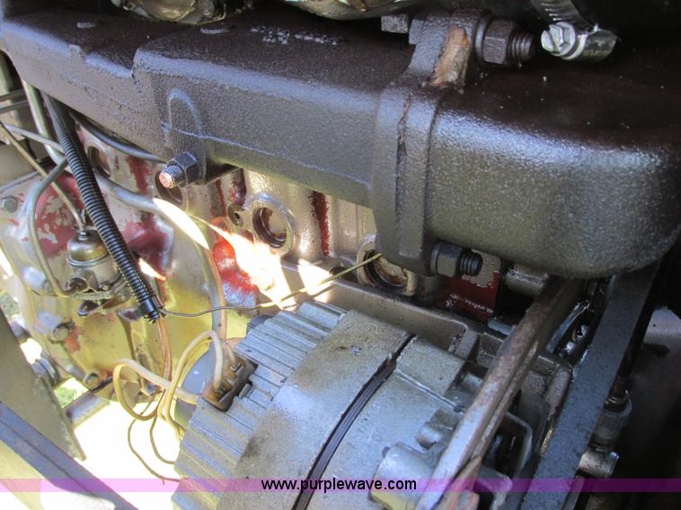 image for item I6193 1979 Massey Ferguson 255 tractor