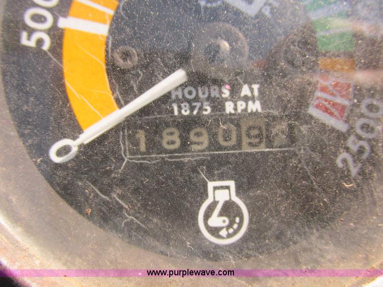 image for item I6193 1979 Massey Ferguson 255 tractor