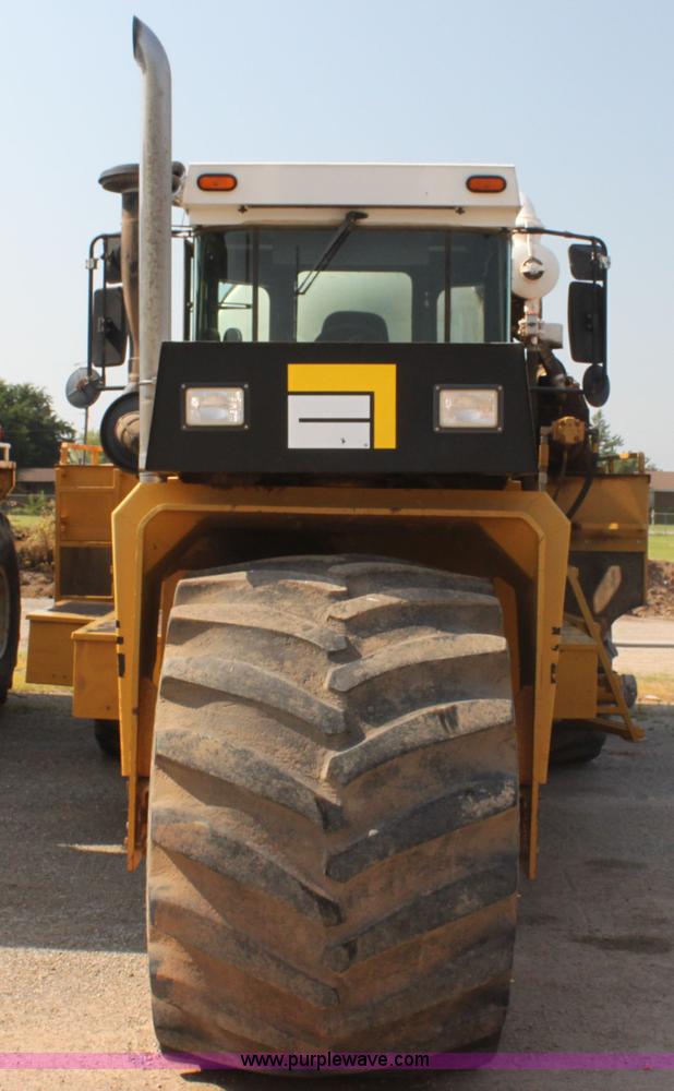 image for item I7260 Ag-Chem TerraGator 2505 floater