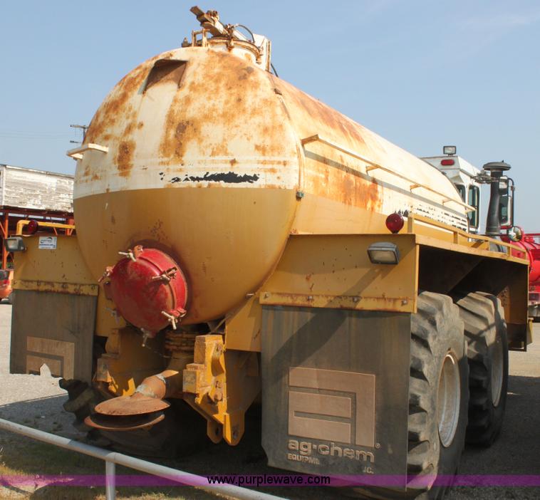 image for item I7260 Ag-Chem TerraGator 2505 floater