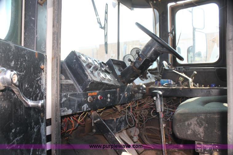 image for item I7260 Ag-Chem TerraGator 2505 floater