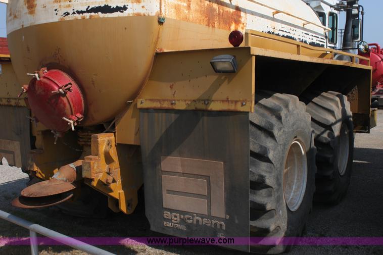 image for item I7260 Ag-Chem TerraGator 2505 floater