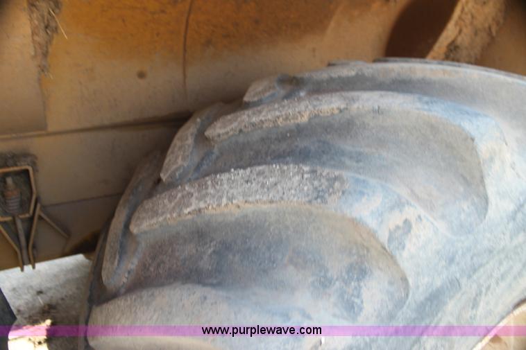 image for item I7260 Ag-Chem TerraGator 2505 floater