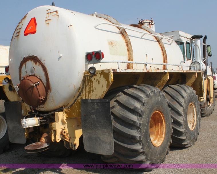 image for item I7261 Ag-Chem TerraGator 1603 floater