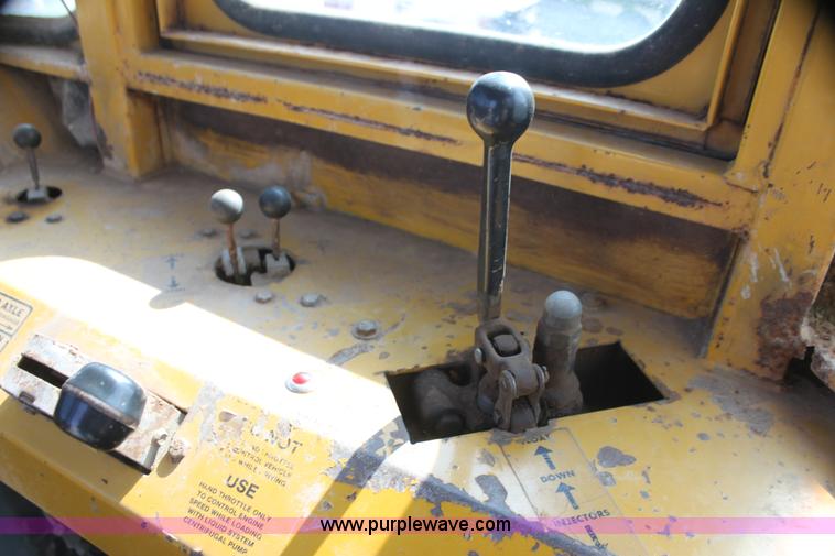 image for item I7261 Ag-Chem TerraGator 1603 floater