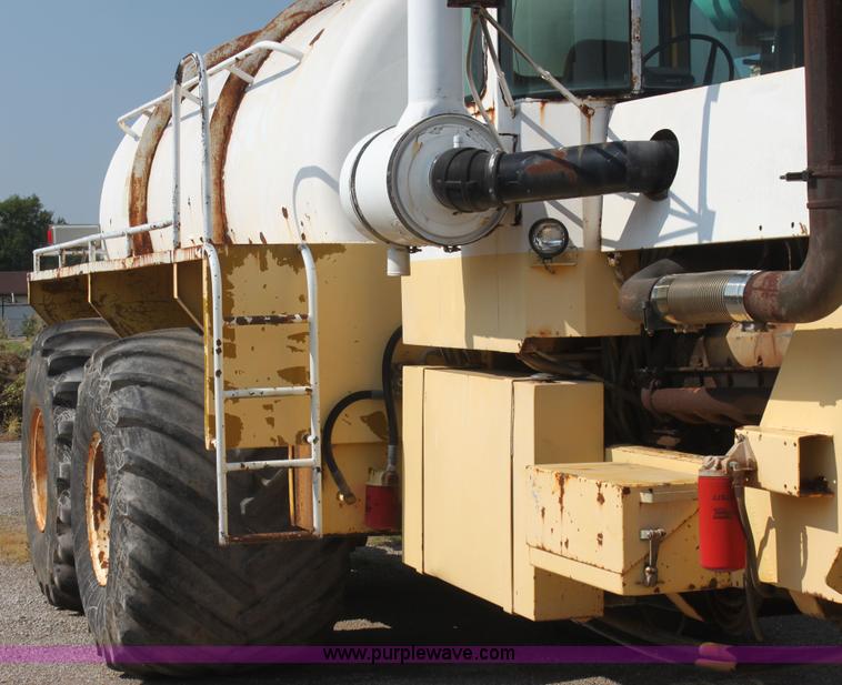 image for item I7261 Ag-Chem TerraGator 1603 floater