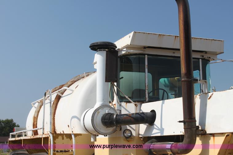 image for item I7261 Ag-Chem TerraGator 1603 floater