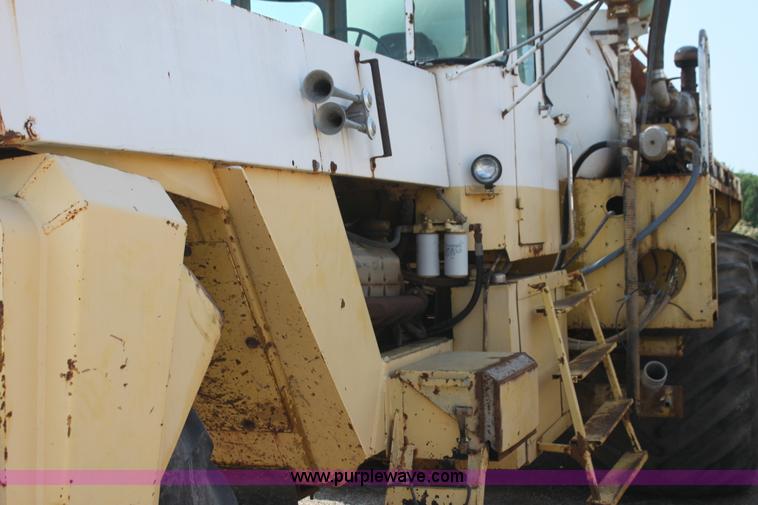 image for item I7261 Ag-Chem TerraGator 1603 floater