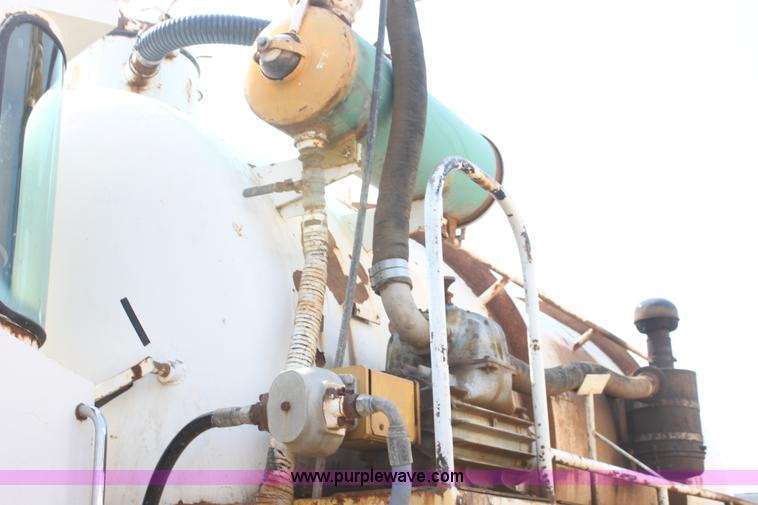 image for item I7261 Ag-Chem TerraGator 1603 floater