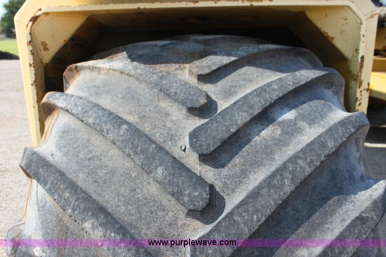 image for item I7261 Ag-Chem TerraGator 1603 floater