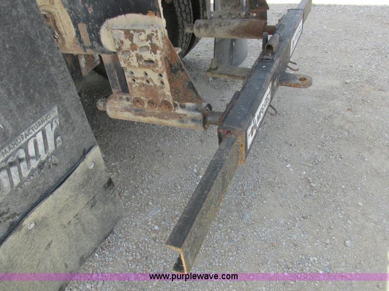 image for item I8964 1985 International F9370 tender truck