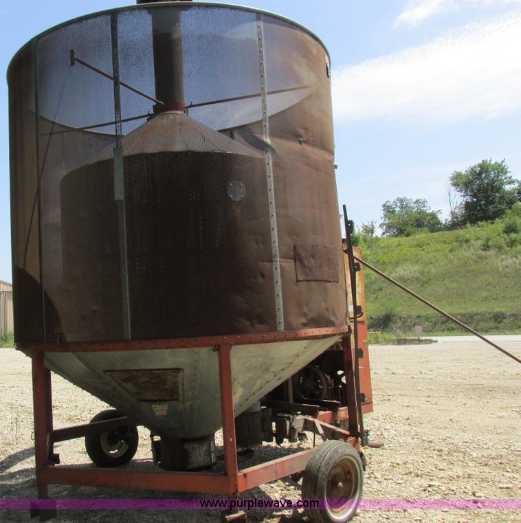 image for item I8965 G&T 570 grain dryer