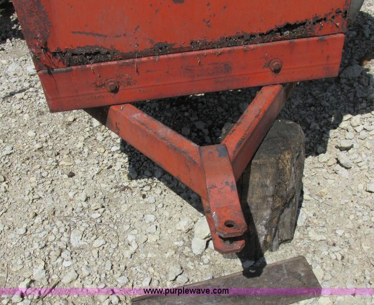 image for item I8965 G&T 570 grain dryer