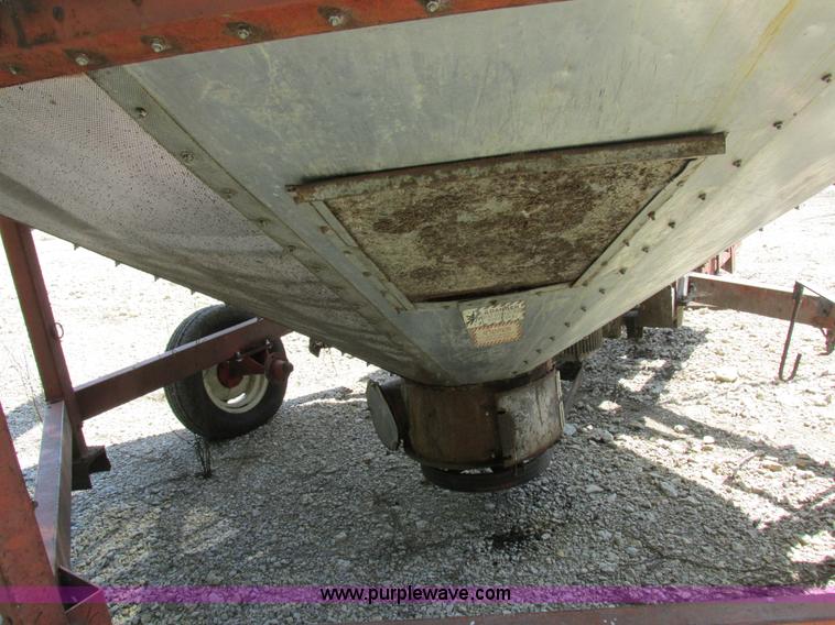 image for item I8965 G&T 570 grain dryer