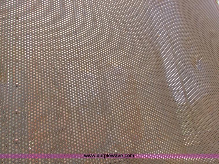 image for item I8965 G&T 570 grain dryer