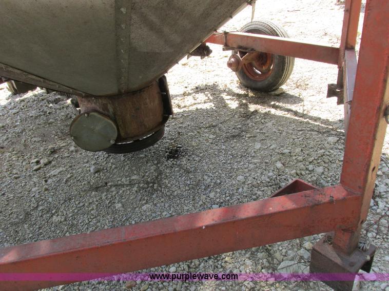 image for item I8965 G&T 570 grain dryer