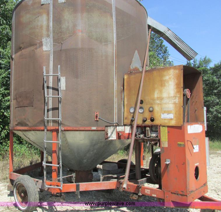image for item I8965 G&T 570 grain dryer