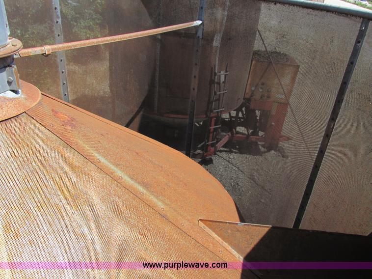 image for item I8966 Gilmore & Tatge 580 grain dryer