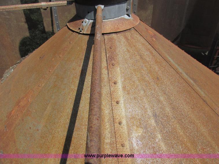 image for item I8966 Gilmore & Tatge 580 grain dryer