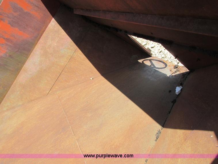 image for item I8967 Korhumel 220 gravity flow grain cart