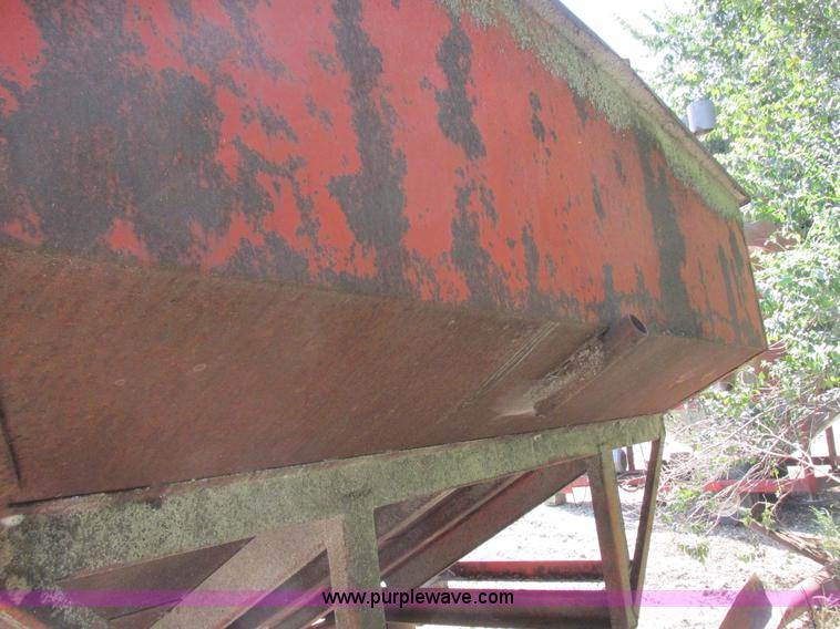 image for item I8967 Korhumel 220 gravity flow grain cart