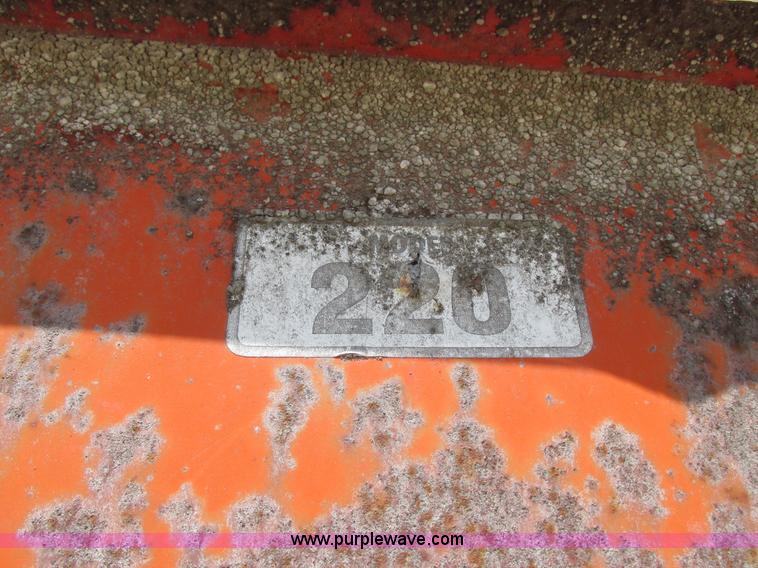 image for item I8967 Korhumel 220 gravity flow grain cart